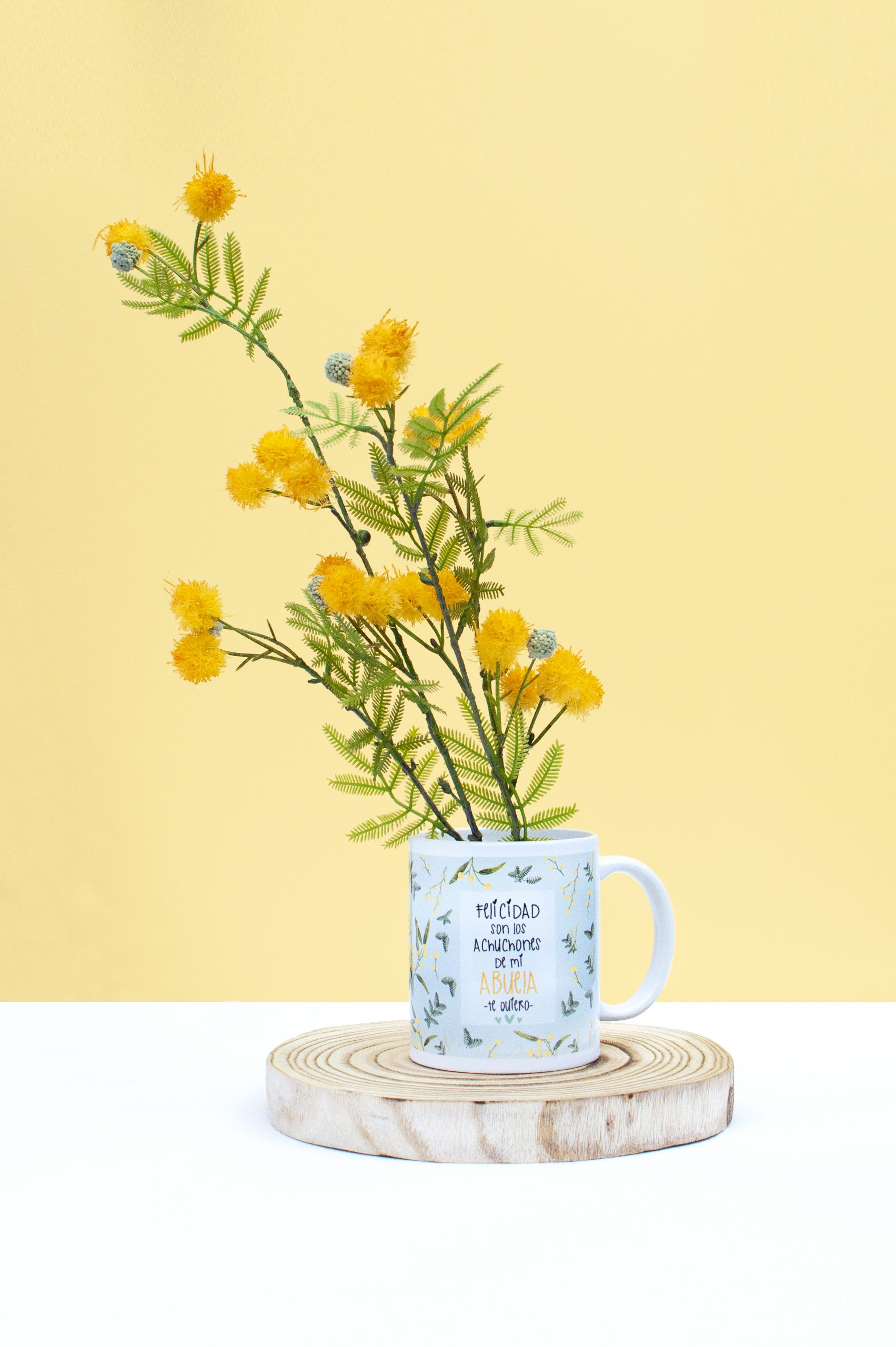 Taza· "Felicidad son los achuchones de mi Abuela. Te quiero" - Imagen 2