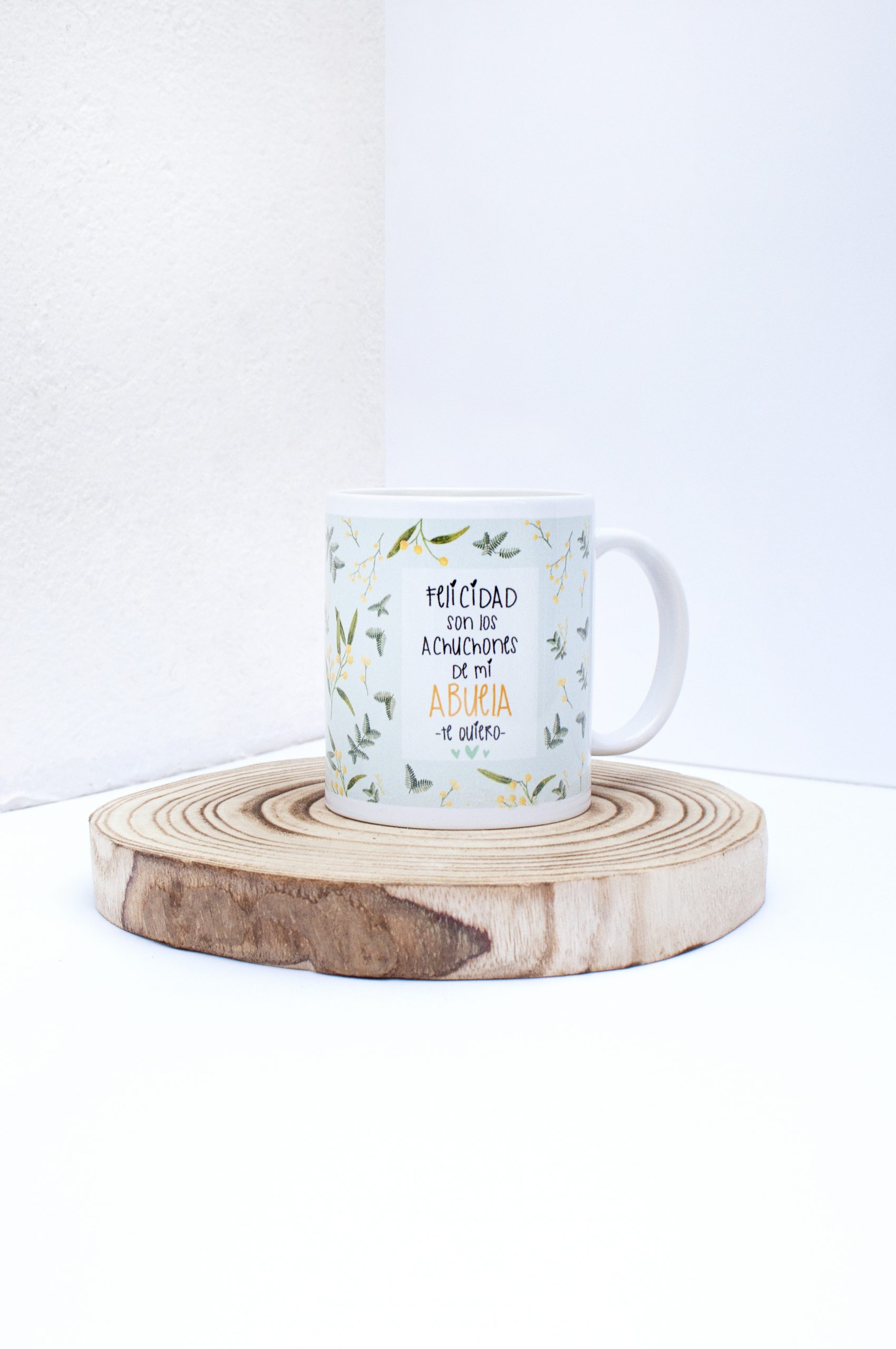 Taza· "Felicidad son los achuchones de mi Abuela. Te quiero" - Imagen 3